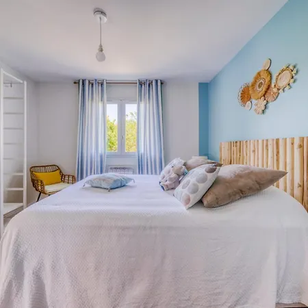 Maison L'ecume Des Pins - Piscine Et Bassin Gæstehus 4*